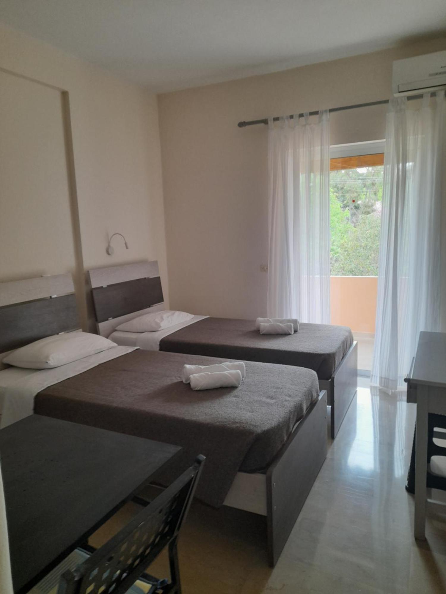 Villa Rosa Apartments Gouvia Esterno foto